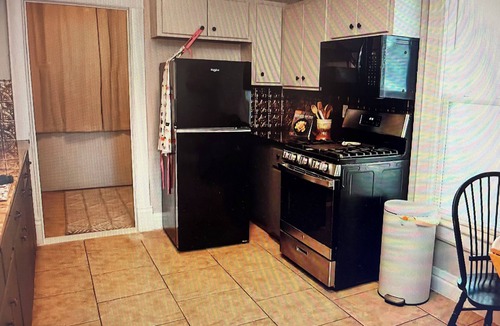 Crane Cottage | Charming 2-bedroom cottage in Crane, MO