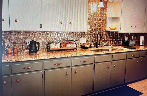 Crane Cottage | Charming 2-bedroom cottage in Crane, MO