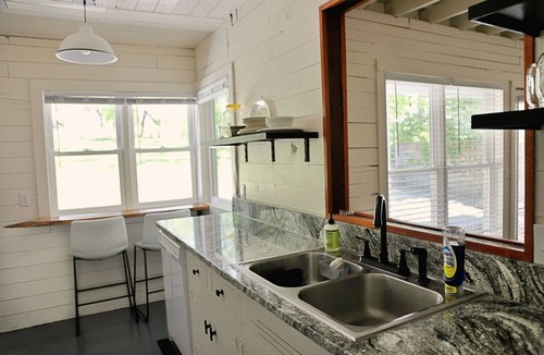 Ava Cottage | Charming 2-bedroom cottage in scenic Southwest MO with a large corner lot.