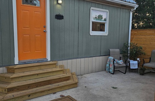 Kyle Cottage | Charming 2-bedroom cottage with AC, WiFi in welcoming Kyle