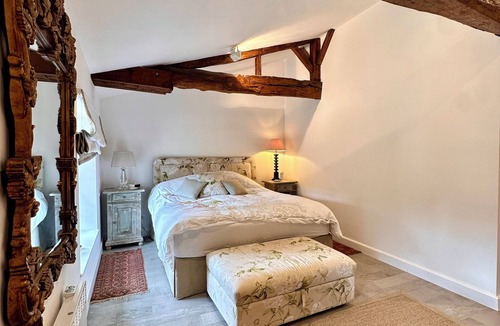 North district Other | Charming 2-bedroom Gite in peaceful Niort - WiFi, 10 mins from City Center