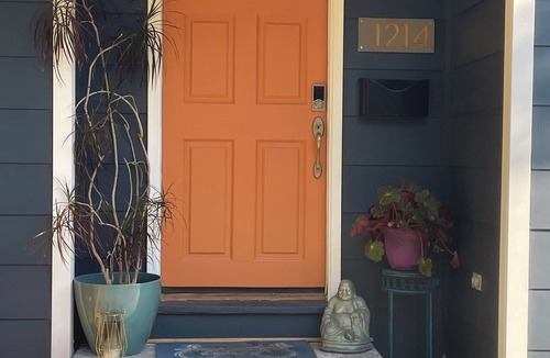 Carbondale House | Charming 2-bedroom house on quiet street in Carbondale