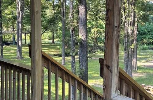 Shreveport House | Charming 2-bedroom house with a Caboose Shreveport with AC, WiFi
