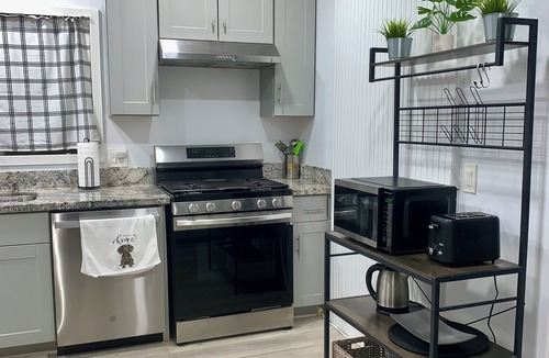 El Centro House | Charming 2-bedroom house in El Centro with WiFi, AC