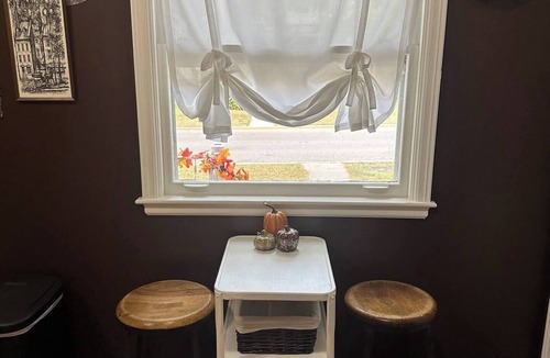 Beloit House | Charming 2-bedroom Home Near Downtown Beloit/Beloit College