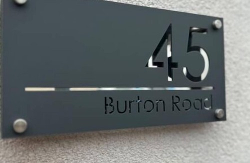 Lincoln House | Charming 2-Bedroom House