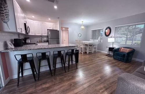 Walsingham House | Charming 2-bedroom house with Pool.