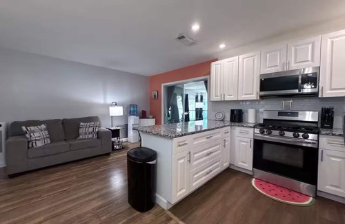 Walsingham House | Charming 2-bedroom house with Pool.