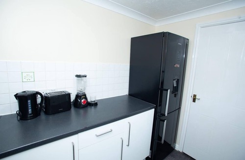 Thamesmead East House | Charming 2-Bedroom House