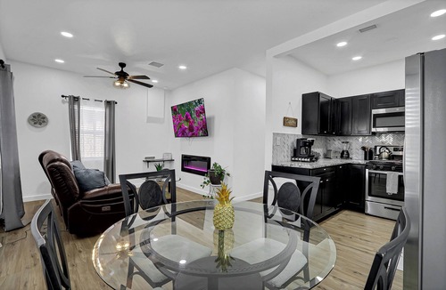 El Paso House | Charming 2-Bedroom House FAMILY FRIENDLY & COZY