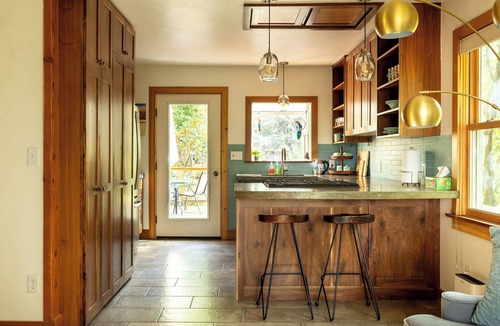 Pullman House | Charming 2-bedroom house in peaceful Pullman