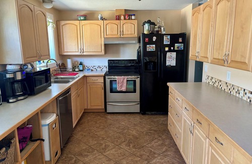 Larkspur House | Charming 2-bedroom house in pleasant Bend