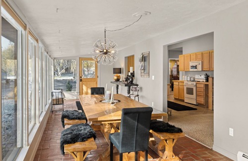 Silt House | Charming 2-bedroom house in park-like setting