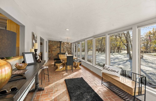 Silt House | Charming 2-bedroom house in park-like setting
