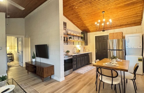 Waco House | Charming 2-bedroom house in welcoming Waco TX