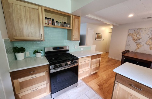 South Congress House | Charming 2-bedroom house with WiFi and AC in fabulous Austin