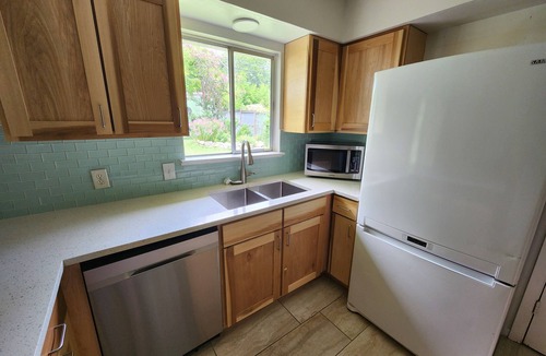 South Congress House | Charming 2-bedroom house with WiFi and AC in fabulous Austin