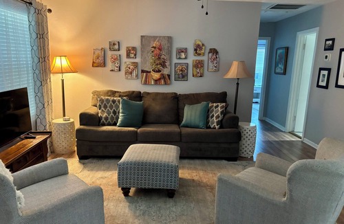 College Station House | Charming 2-bedroom house with fenced backyard in Bryan
