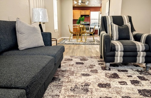 Clovis House | Charming 2-bedroom house in peaceful Clovis with Fiber Internet with WiFi