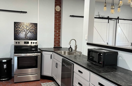 Stover House | Charming 2-bedroom house in tranquil Stover Missouri. Pet friendly