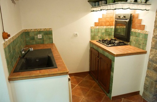 Veli Losinj Apartment | Charming 2-Bedroom Apartment for 4 Guests