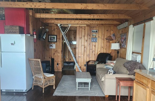 Vassalboro Cabin | Charming 2-bedroom lakefront camp on Webber Pond
