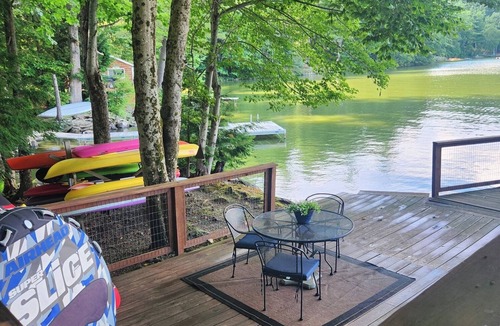 Vassalboro Cabin | Charming 2-bedroom lakefront camp on Webber Pond