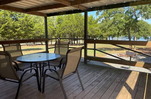 Pottsboro Cabin | Charming 2 Bedroom Lakeview Cabin: Cabin D