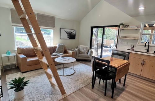 Sunnyvale House | Charming 2-bedroom Modern Barndo on small farm in Sunnyvale.