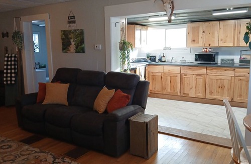 Bedford Cottage | Charming 2-bedroom private cottage, pet friendly, great location, no pet fees!