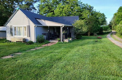 Bedford Cottage | Charming 2-bedroom private cottage, pet friendly, great location, no pet fees!