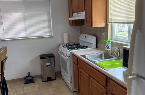 Washington House | Charming 2-Bedroom Ranch Style Home With Spacious Backyard in Washington PA