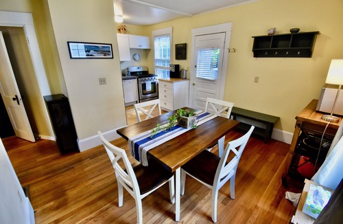 East End Apartment | Charming 2-bedroom steps from the Eastern Promenade