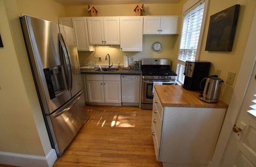 East End Apartment | Charming 2-bedroom steps from the Eastern Promenade