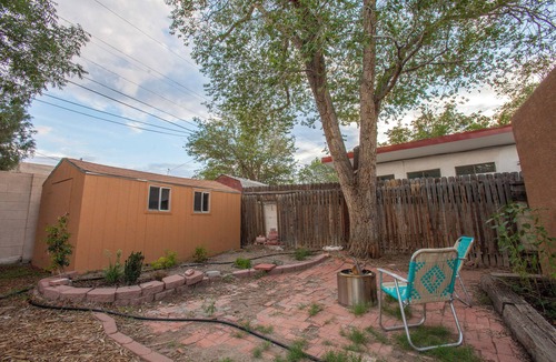 Victory Hills House | Charming 2-bedroom house with WiFi, AC in brilliant Albuquerque