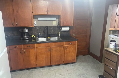 Grand Island House | Charming 2-bedroom house in Grand Island with AC