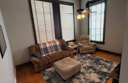 Greencastle Apartment | Charming 2-bedroom apartment