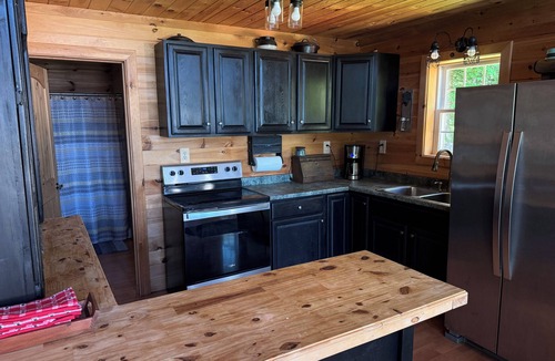 Portage Lake Cabin | Charming 2-bedroom cabin in Portage Lake