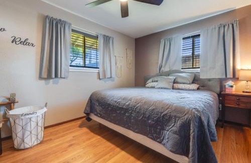 Rancho Cordova House | Charming 2-Bedroom Home With Private Office and Backyard