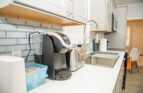 Prospect Hill House | Charming 2-bedroom house in delightful San Antonio with free parking