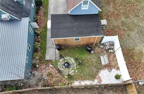Sylvan Beach Cottage | Charming 2-bedroom cottage in Sylvan Beach 2 blocks from the beach!