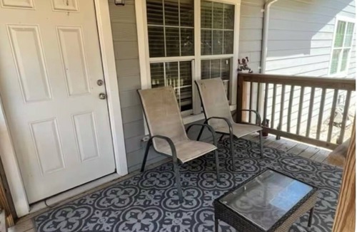 Three Rivers House | Charming 2-bedroom house with AC, WiFi in wonderful Three Rivers