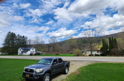 Willseyville Apartment | Charming 2-bedroom apartment in fabulous Willseyville with AC, WiFi