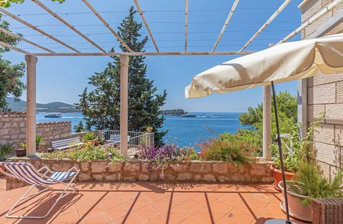 Lozica Villa | Charming 2-bedroom villa in fabulous Lozica with WiFi, AC