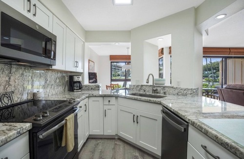 Hanamaulu Condo | Charming 2-bedroom Villa A/C, Resort Access, Pools, Beach Front, Free Parking!