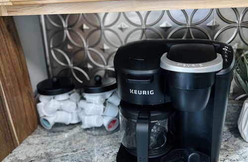 Potsdam House | Charming 2 BR home - newly renovated