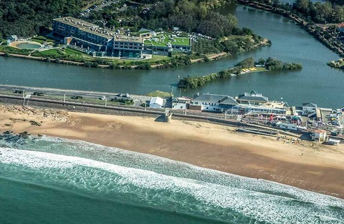Les Sables d'Olonne Apartment | Charming 2-Bedroom Apartment with Balcony and Garage, Near Beach and Shops