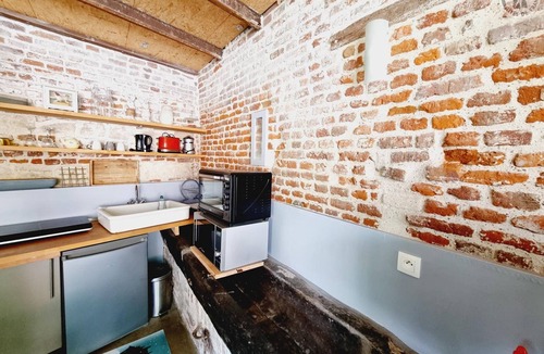 Haveluy Cottage | Charming 2-Person Loft in Historic Stable, Near Spa and Scenic Attractions