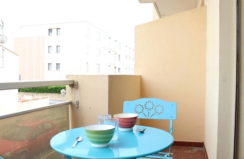 Port-la-Nouvelle Apartment | Charming 2-Room Apartment, 250m from Beach, Sunny Balconies, Private Parking