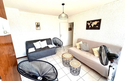 Port-la-Nouvelle Apartment | Charming 2-Room Apartment, Beach Nearby, Sleeps 4 - Port-la-Nouvelle